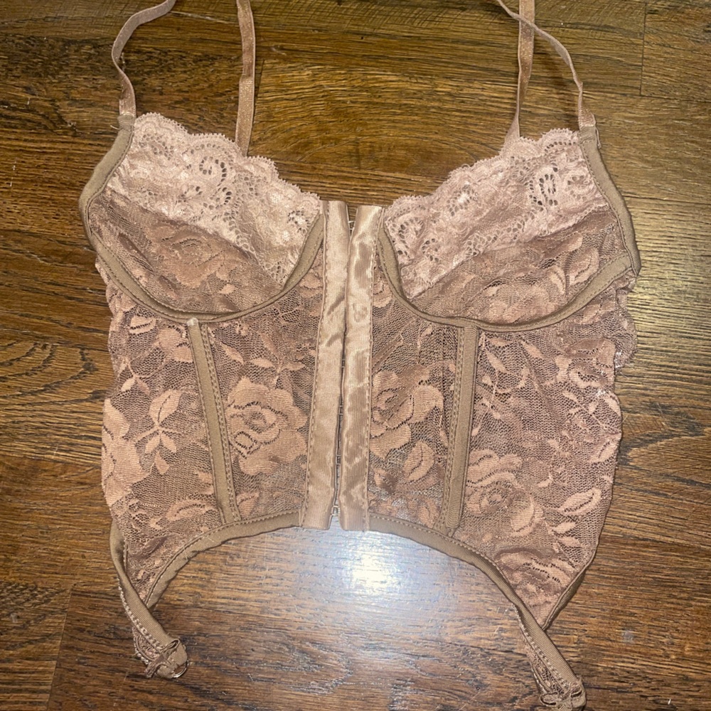 Lace bustier crop top